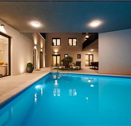 6 bedroom villa with heated pool near Omis, sleeps 12